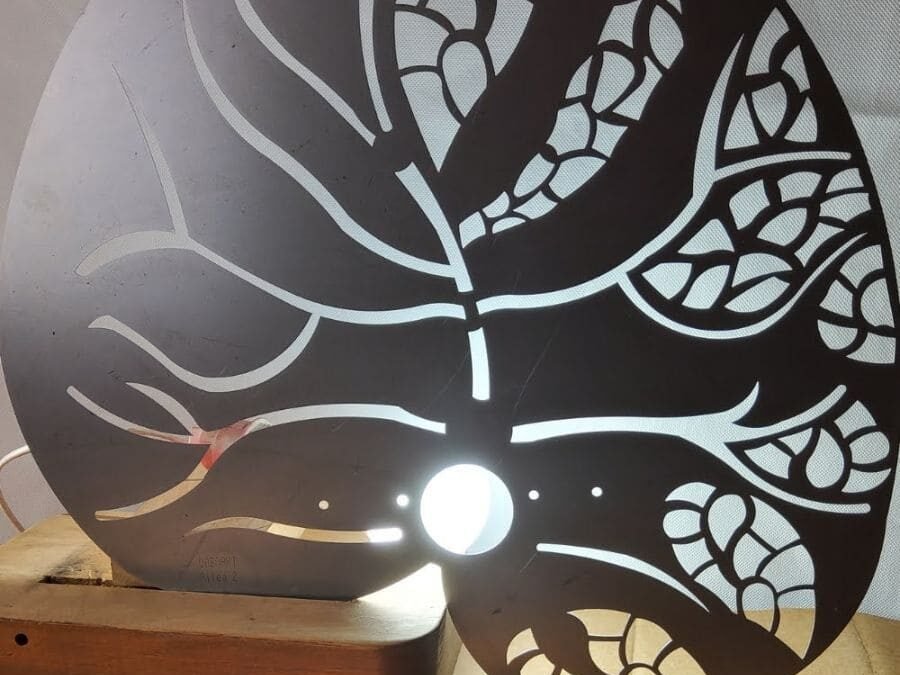 El Taller de Lámparas Artesanas,  Belleza en Metal.